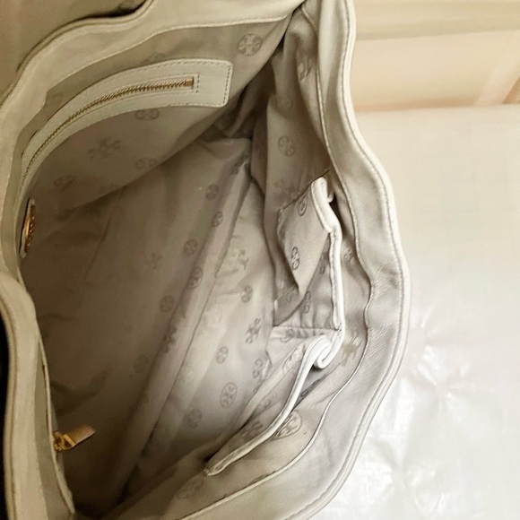 Authentic Tory Burch Lambskin leather hobo bag - Picture 10 of 16